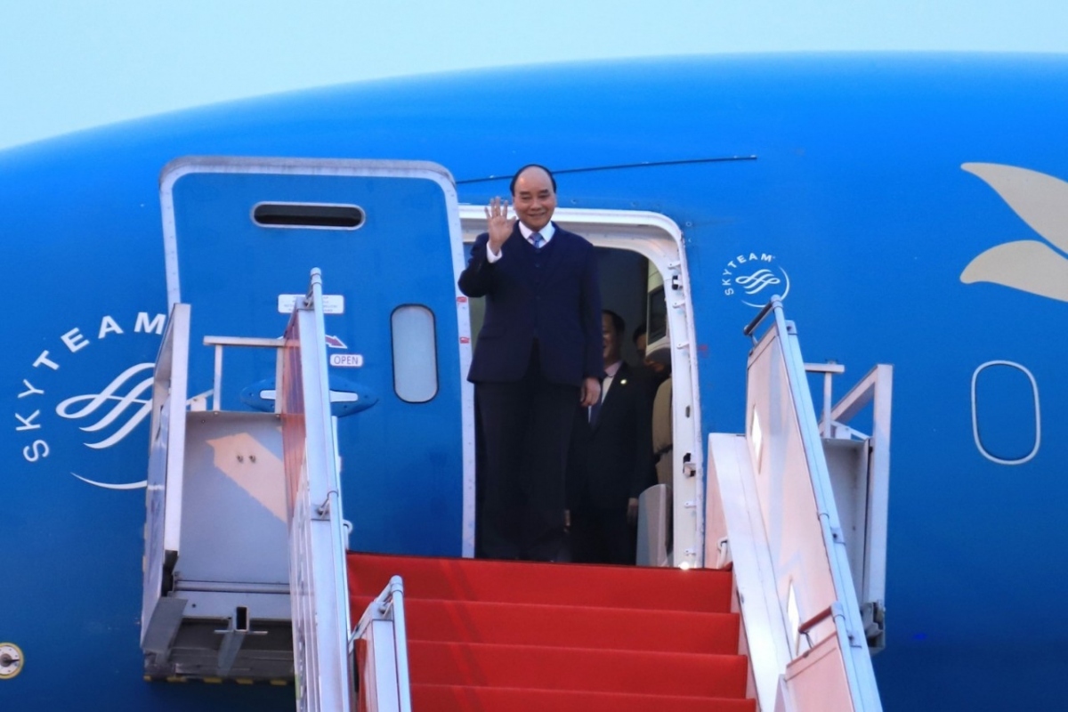 President Phuc begins State visit to Indonesia